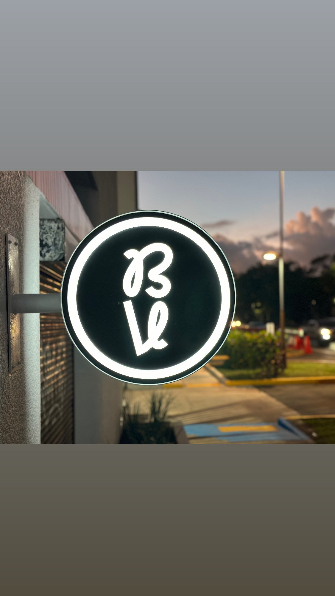 Blade sign